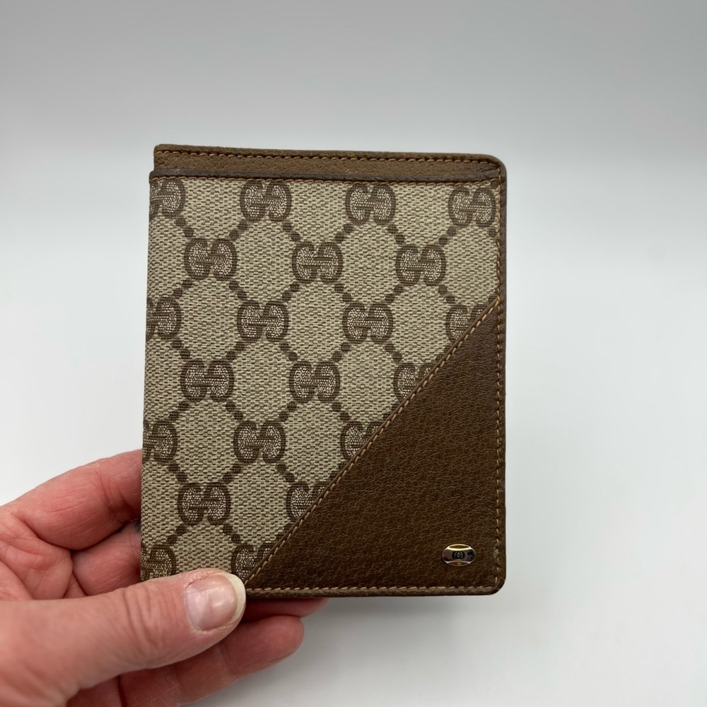 Gucci Accessory Collection Bi-Fold - Picture 14 of 16